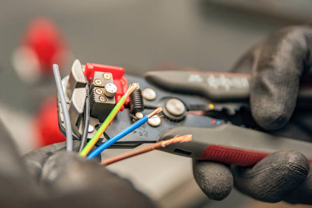 Best Circuit Breaker Repair  in Cortland, IL